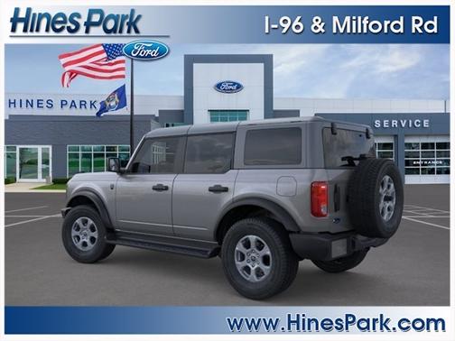 Carbonized Gray Metallic 2026 Ford Bronco Big Bend