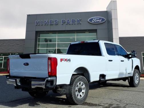 OXFORD WHITE 2024 Ford F-350 XLT