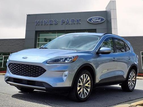 2022 Ford Escape TITANIUM