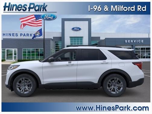 Space White Metallic 2026 Ford Explorer Active