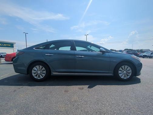 2016 Hyundai SONATA SE