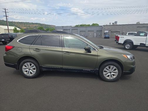 Wilderness Green Metallic 2015 Subaru Outback 2.5i Premium
