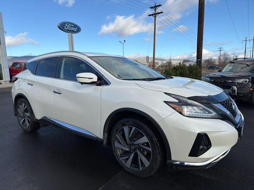 2022 Nissan Murano SL