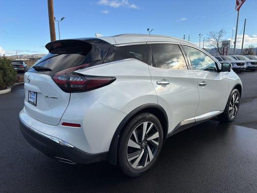 2022 Nissan Murano SL