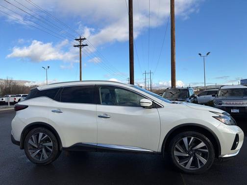 2022 Nissan Murano SL