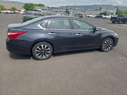 Storm Blue 2018 Nissan Altima 2.5 SL