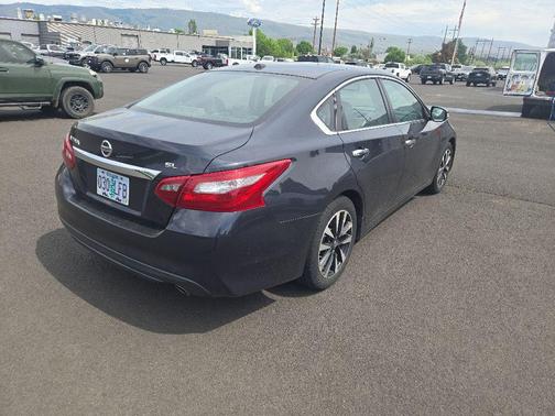 Storm Blue 2018 Nissan Altima 2.5 SL