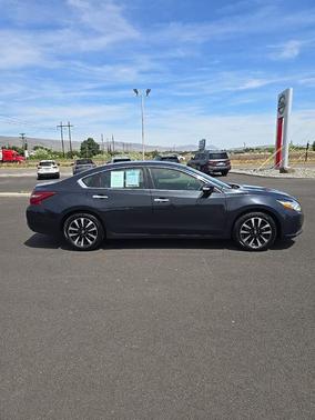 Storm Blue 2018 Nissan Altima 2.5 SL