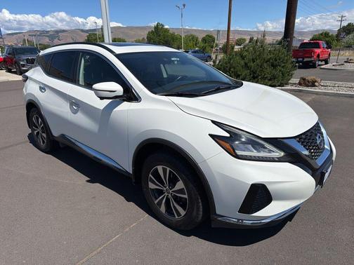 Pearl White Tri-Coat 2020 Nissan Murano SV