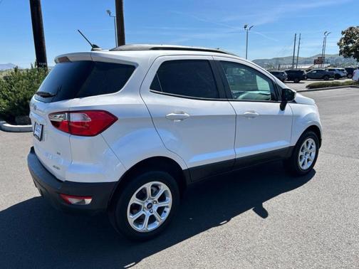 White Platinum Clearcoat Metallic 2018 Ford EcoSport SE