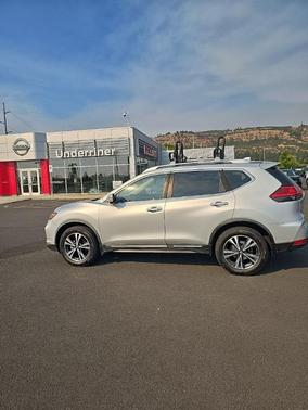 Brilliant Silver 2017 Nissan Rogue SL