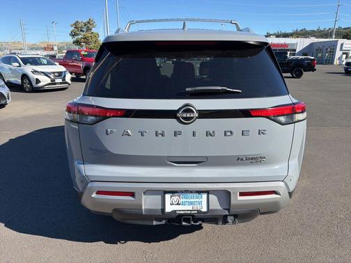 Boulder Gray Pearl 2023 Nissan Pathfinder Platinum