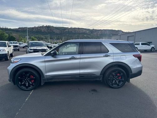 Silver 2021 Ford Explorer ST