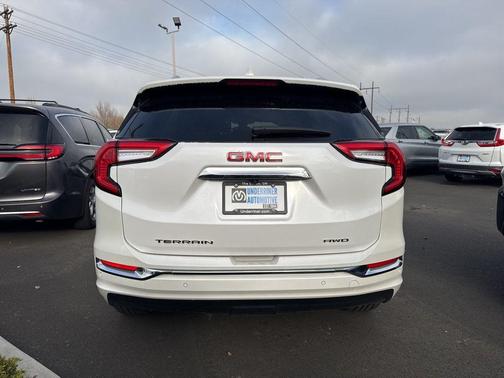 2024 GMC Terrain Denali