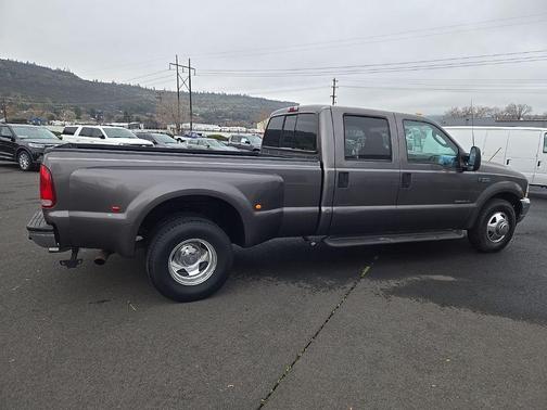 2003 Ford F-350 Lariat Super Duty