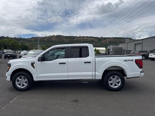 Oxford White 2024 Ford F-150 STX