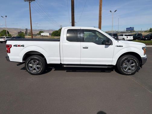 Oxford White 2018 Ford F-150 XLT
