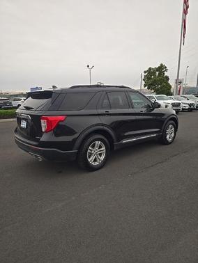 Black Metallic 2023 Ford Explorer XLT