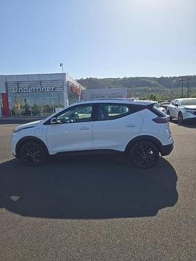 Summit White 2023 Chevrolet Bolt EUV LT