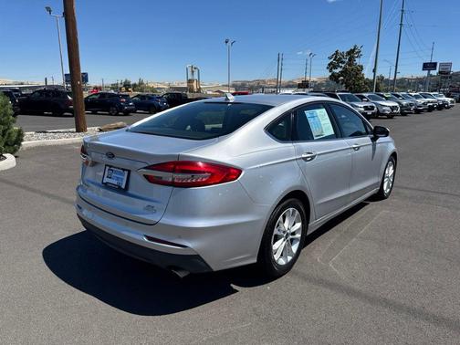 Ingot Silver 2019 Ford Fusion SE