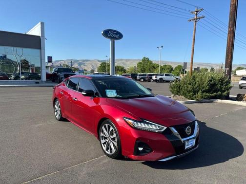 Scarlet Ember 2022 Nissan Maxima Platinum