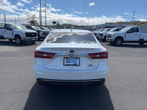 Blizzard Pearl 2016 Toyota Avalon Hybrid Limited