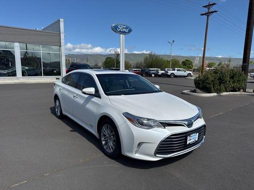 Blizzard Pearl 2016 Toyota Avalon Hybrid Limited