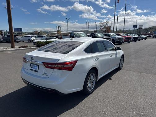 Blizzard Pearl 2016 Toyota Avalon Hybrid Limited
