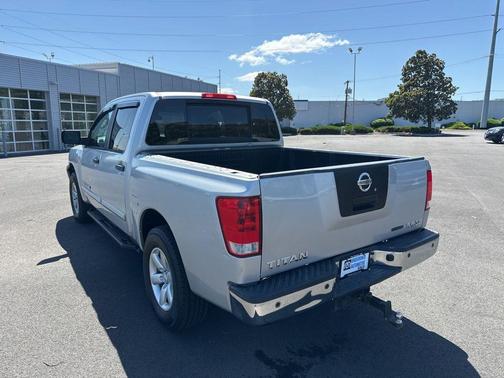 Radiant Silver Metallic 2010 Nissan Titan SE