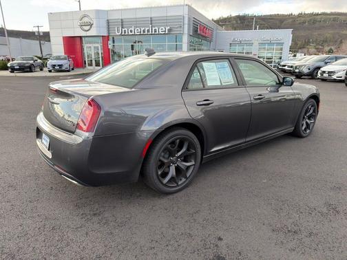 2021 Chrysler 300 S