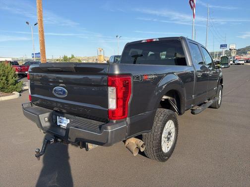Magnetic 2018 Ford F-250 XLT
