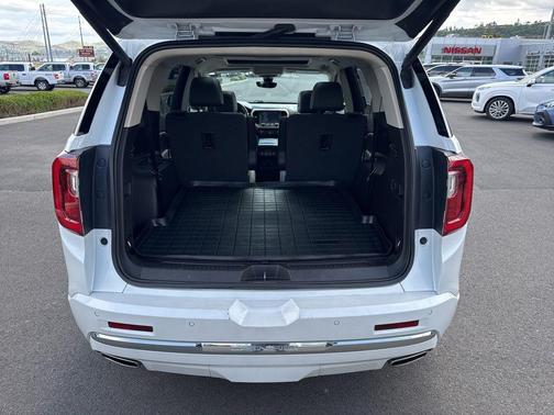 White Frost Tri-Coat 2020 GMC Acadia Denali