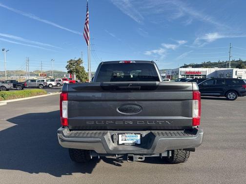 Magnetic Metallic 2019 Ford F-250 XLT