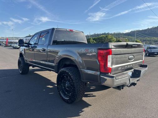 Magnetic Metallic 2019 Ford F-250 XLT