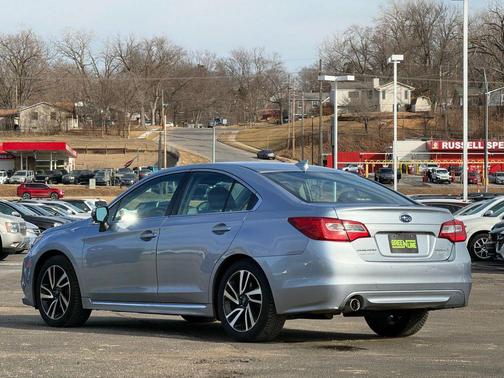 2017 Subaru Legacy Sport