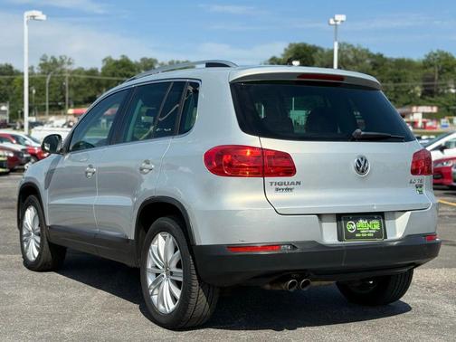 2013 Volkswagen Tiguan 2.0T SE 4MOTION