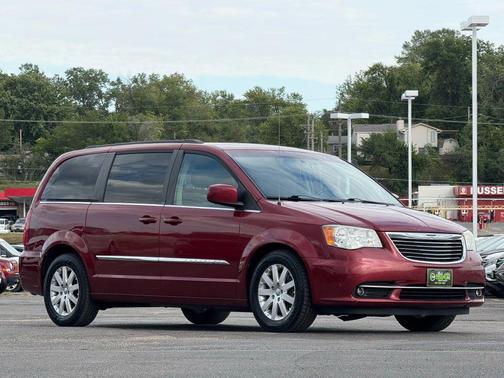 2014 Chrysler Town & Country Touring