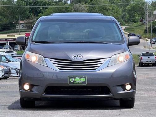 2015 Toyota Sienna XLE