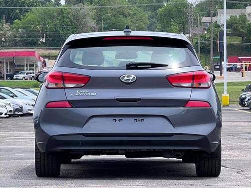 2018 Hyundai Elantra GT Base