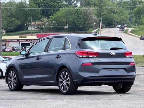 2018 Hyundai Elantra GT Base
