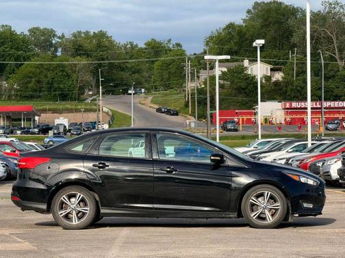 Black 2017 Ford Focus SE