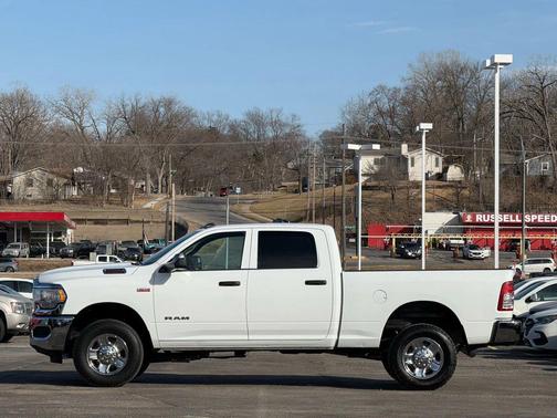 2020 RAM 2500 Tradesman Crew Cab 4x4 6'4' Box