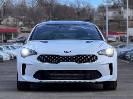 2018 Kia Stinger GT1