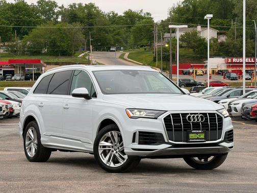 Glacier White Metallic 2020 Audi Q7 55 Premium