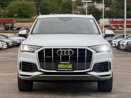 Glacier White Metallic 2020 Audi Q7 55 Premium