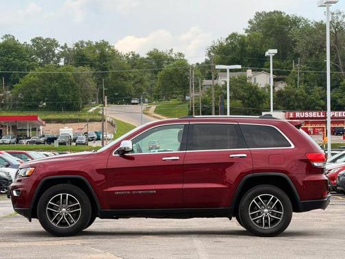 Velvet Red Pearlcoat 2017 Jeep Grand Cherokee Limited