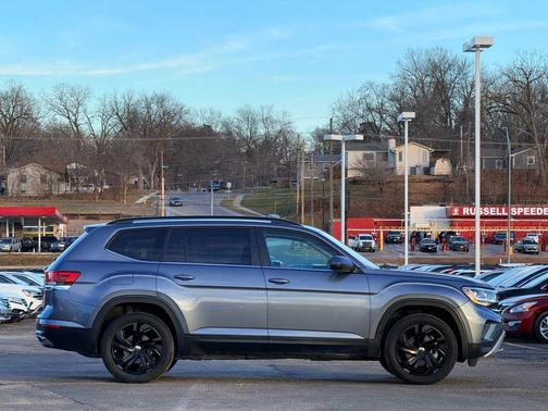 2023 Volkswagen Atlas 3.6L SE w/Technology
