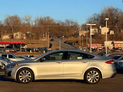 2019 Ford Fusion SE
