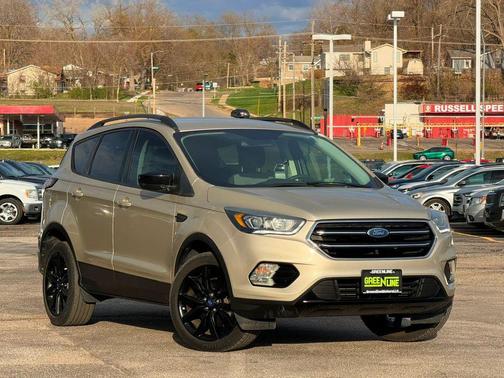 Tan 2018 Ford Escape SE