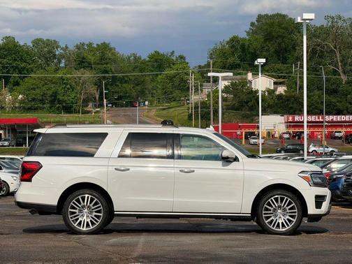 Star White Metallic Tri-Coat 2022 Ford Expedition Max Limited